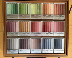 Vintage Holbein Oil Pastels, 225 pieces, multicolor, complete set, barely used