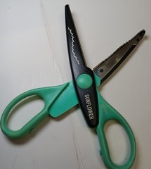 Lot of 25 Assorted Collection of Decorative Edge craft Scissors unbranded Paper