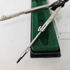 Vintage Helix Drawing precision Compass with case Excellent condition!