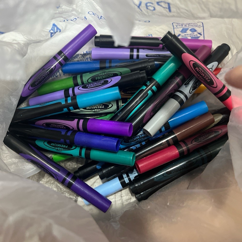 26 Pack of Crazy Art Markers Assorted Colors Set Art Supplies