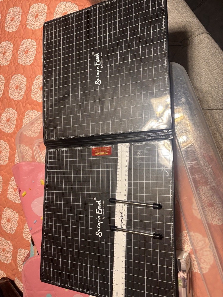 Scrap ‘n Easel Magnetic Portable Double Grid Layout Scrapbook Style Ergonomic Wo