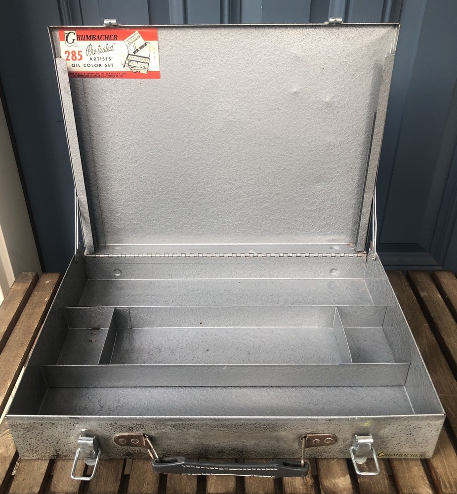 VINTAGE METAL GRUMBACHER 285 OIL PAINT STORAGE CASE – 16.5″ x 12.25″ x 2.75″