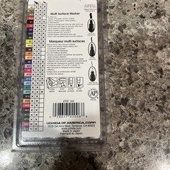 Marvy Uchida DecoColor Glossy Oil Base Paint Marker Fine Tip 6 Colors