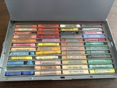 Vintage Grumbacher Soft Pastels 47 Pieces In Hard Case