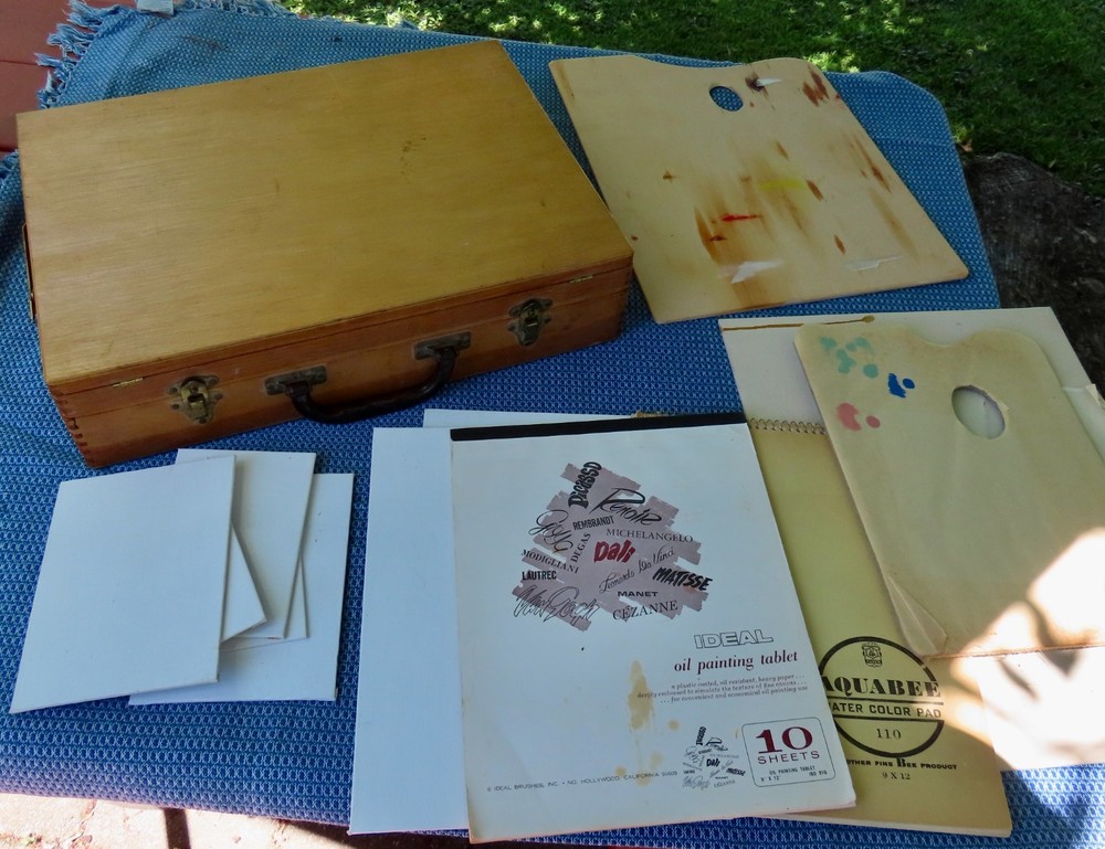 Artist’s Set-Up: Paint Box (17x 12 1/2 x 4), Paint Board (7 PCS.), Palettes Pads