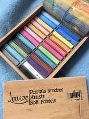 Louvre Soft Pastels 24 Color Set in Wooden Box Made in France JM Paillard