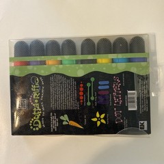Vintage ZIG Dotta-Riffic 8 Piece Color Twin Marker Set. Great for Scrapbooking.