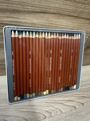 Derwent Colored Drawing Pencils, Metal Tin, 24 Count (0700672)