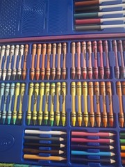 CRAYOLA CRAYON AND COLORED PENCIL, & MARKER SET. BRAND NEW