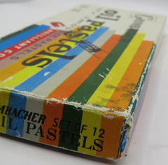 Vintage Grumbacher Oil Pastels Set of 12 Artists’ Size 22-12 Made in Japan