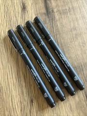 UNI-BALL Uni-Pin 0.5mm BLACK FINE LINE Drawing Pen NO: PIN 05-200 (PKT 4 PENS)