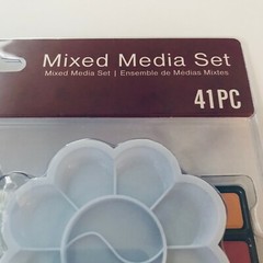 Art Set 41 Pieces Mixed Media Paints Pencils Drawing Crafting Studio 71 Sealed