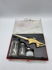 Vintage Binks Wren Model B Airbrush Kit Gold Finish Original Case USA Chicago