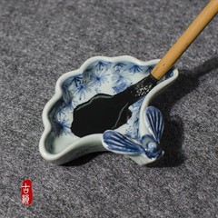 4.4‘’ Ceramic Calligraphy Ink Box Hand-painted Blue and White Studio Pen Lick