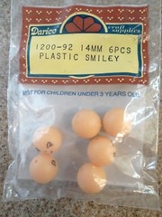 NEW Lot of 17 (6-Packs) Darice SMILEY Bead Small 14mm Plastic 1200-92
