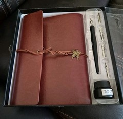 James Burke Dip Pen Calligraphy Drawing Gift Set W/Pen, Nibs, Ink & Pleather Pad