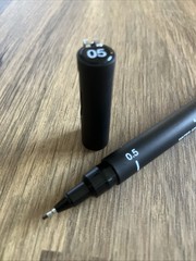 UNI-BALL Uni-Pin 0.5mm BLACK FINE LINE Drawing Pen NO: PIN 05-200 (PKT 4 PENS)