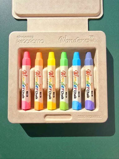 HAGOROMO WONDER CHALK PASTEL 6 COLORS SET WATER-SOLUBLE DUSTLESS CHALK