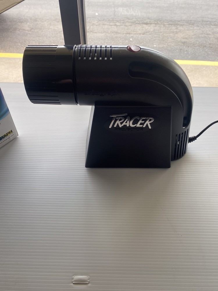 Artograph 225-360 Tracer Projector and Enlarger