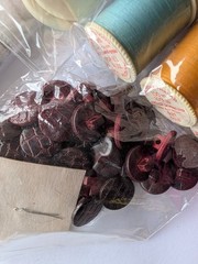 JOB LOT #173: VINTAGE threads, ribbon, lace, bows & more