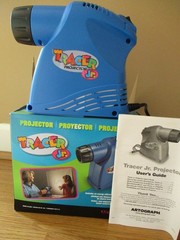 Artograph Tracer Jr Projector Model 225-380 10x Zoom Art Enlarger