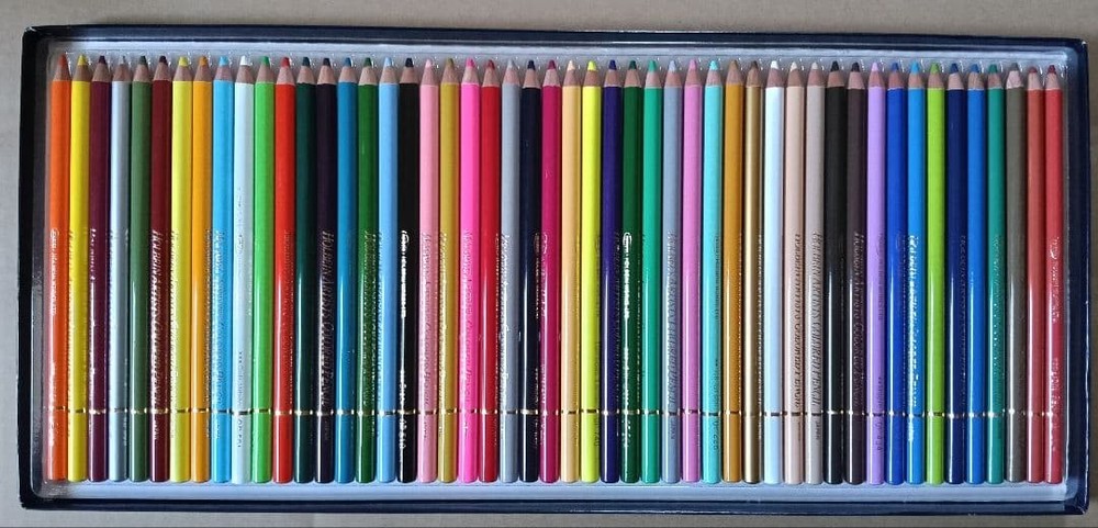 Holbein Artists’ Colored Pencil 50 colors