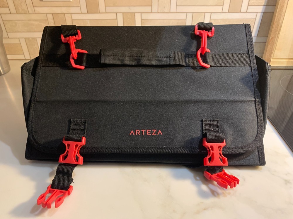 ARTEZA Marker Pen Organizer 14″ Case – 108 Slots – Shoulder Strap – Black & Red