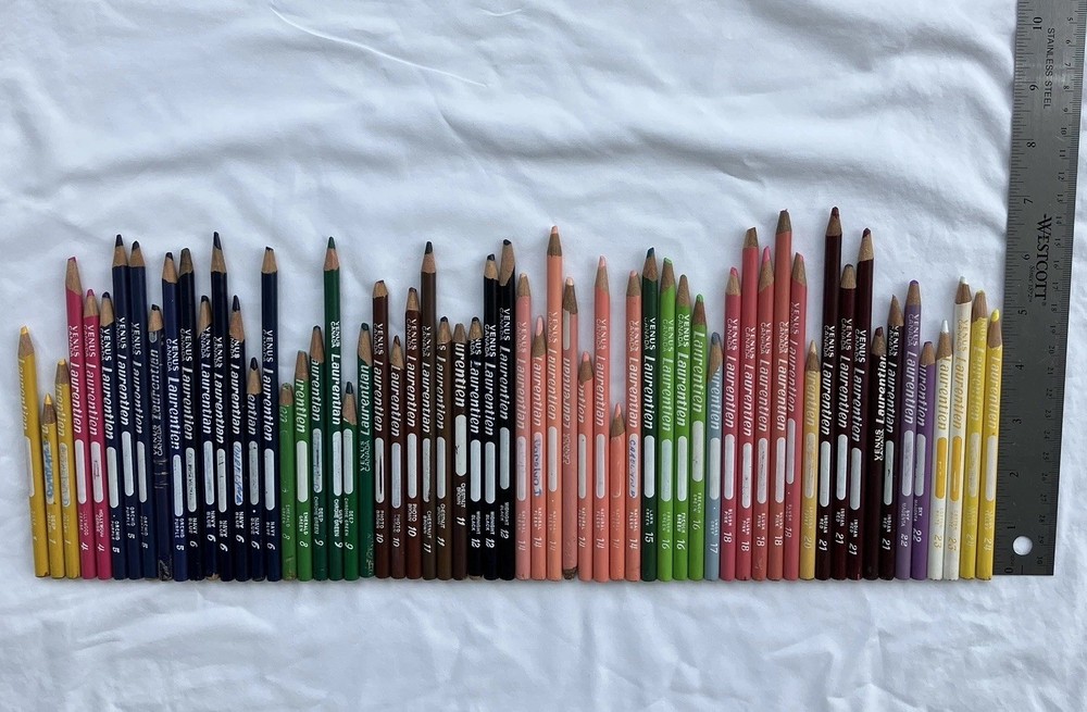 60 Laurentien Venus Canada Color Pencil Crayons with English-Only Names 1970s