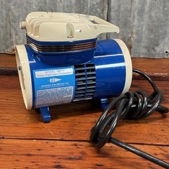 Badger Air-Brush Co. Oilless Diaphragm COMPRESSOR Mo. 180-1 Blue Airbrushing