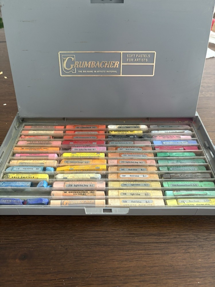 Vintage Grumbacher Soft Pastels 47 Pieces In Hard Case