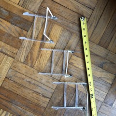 Gibson Holders Adjustable White Wire Clear Acrylic Easel 2.75″x 3.75″x 3.5″ LOT