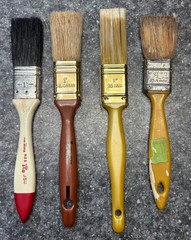 Assorted Paint Brushes, Pallet Knives and 16″x 12″ Pallet; No Paints