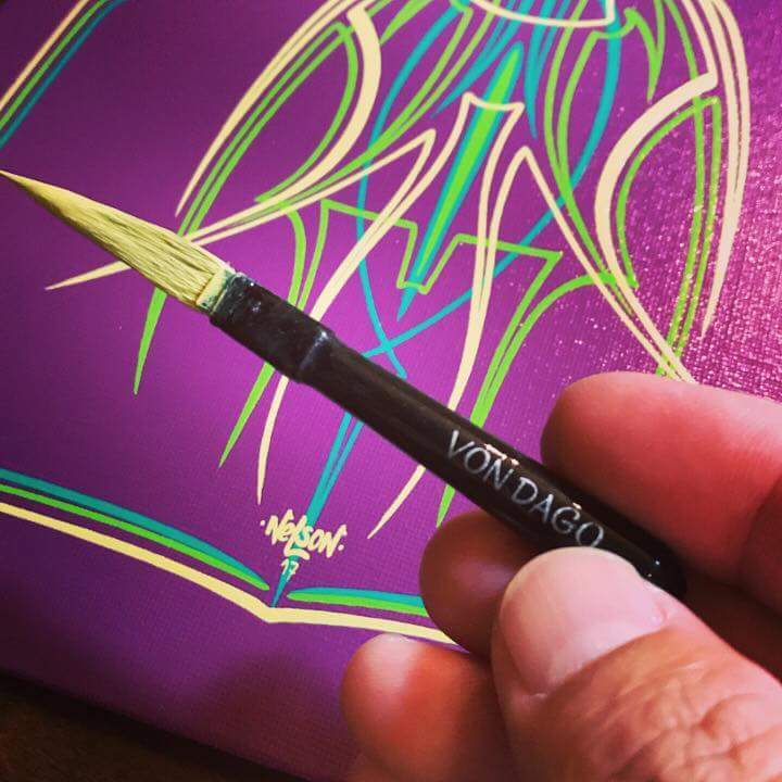 Von Dago PREMIUM “Professional” Pinstriping Sword Brush #000 because PRO’S KNOW