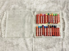 VINTAGE FABER-CASTELL OIL PASTELS 24-PC SET IN STURDY PLASTIC CASE