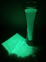 Glow in the Dark Pigment Powder GREEN 100g EliGlow SuperGrade StrontiumAluminat