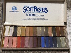 Vntg Grumbacher Finest Soft Pastels 30 Half-Length Introductory Assortment 00/P