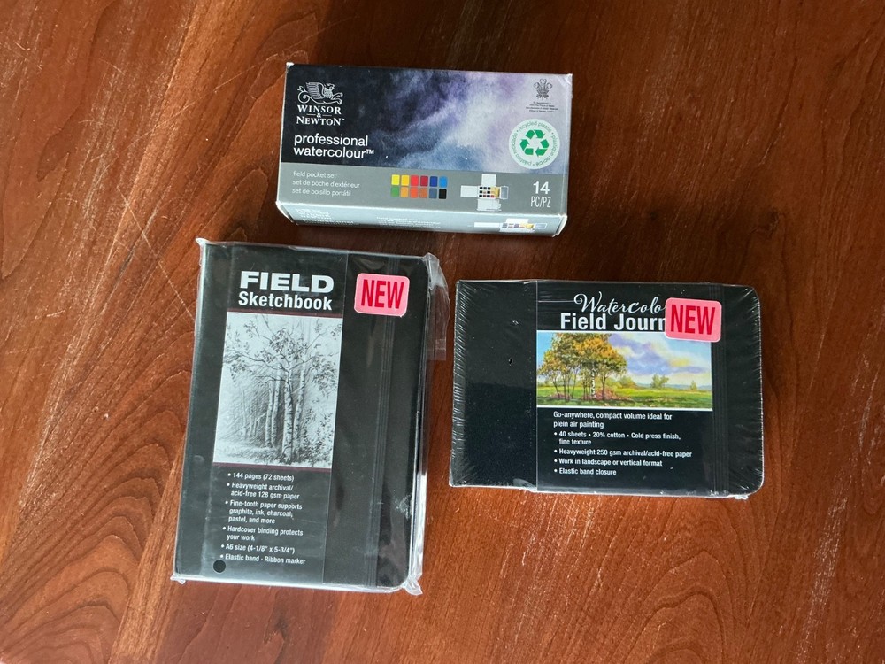 Winsor & Newton 14pc Professional Watercolor Field Pocket Set with journals