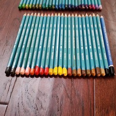 47 Derwent Watercolour Pencils Watercolor Colored Pencils England Light Blue