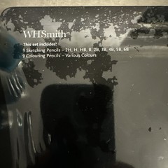 WHSmith Sketching & Drawing Starter Set With 9 Sketching & 9 Coloured Pencils