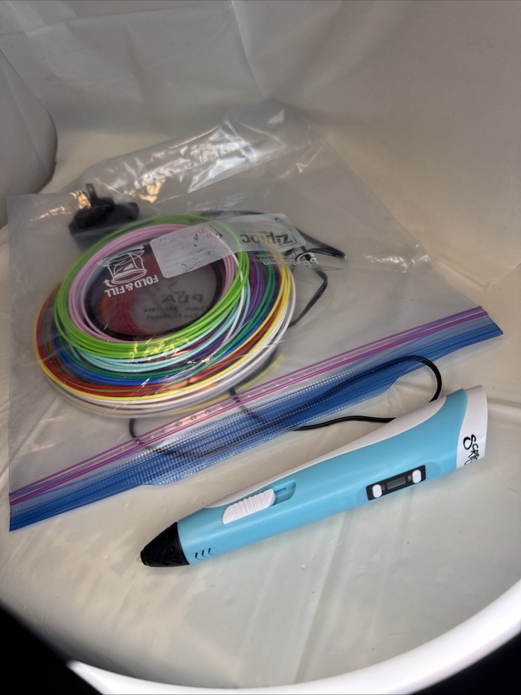 SCRIB3D P1 3D Printing Pen with 3 Starter Colors And Couple Other Used Untested