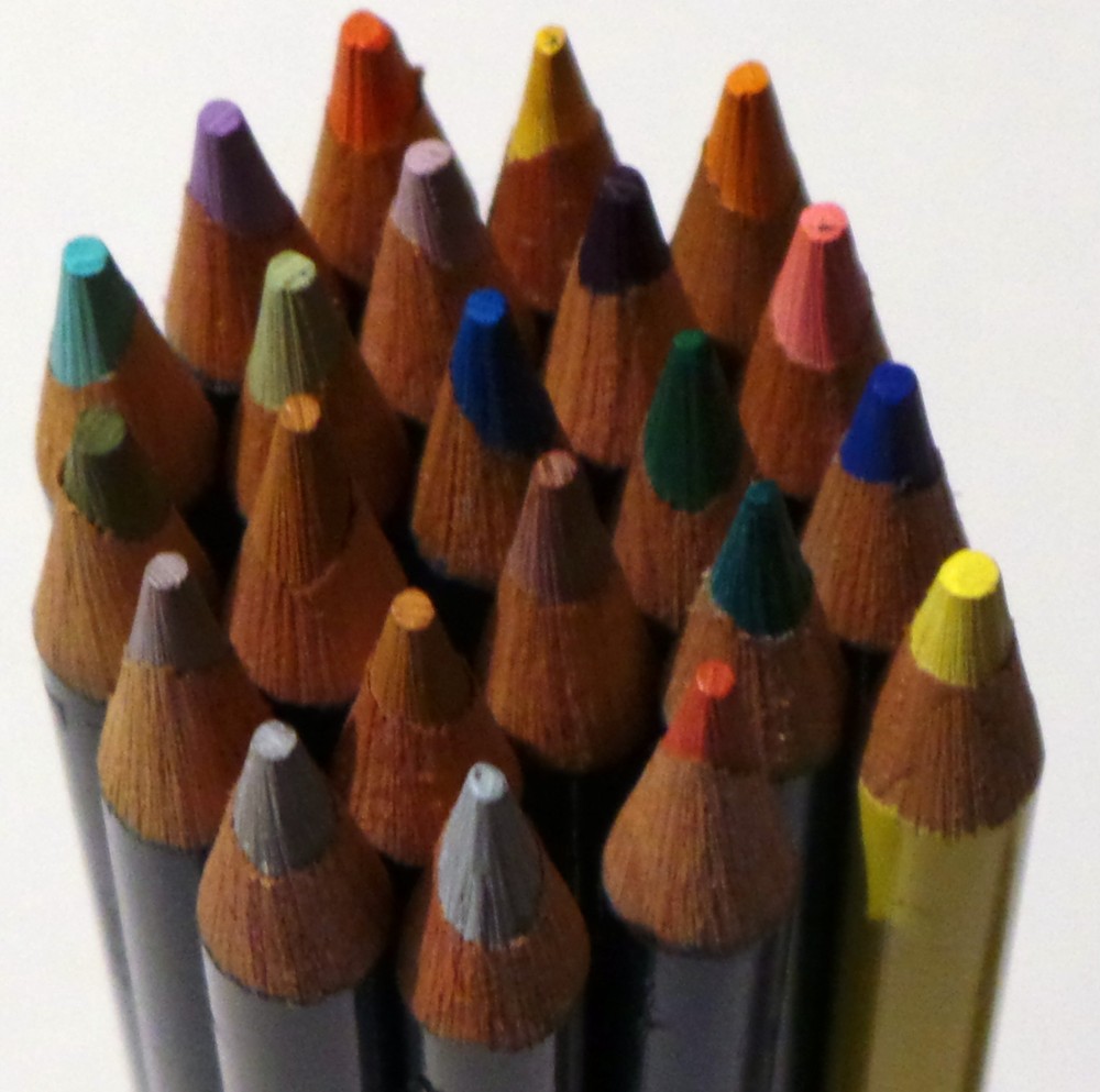 Single Derwent ‘ ARTISTS ‘ quality colouring pencils individual loose colours