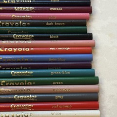 VTGE Crayola Colored Pencil Lot (114) 17 Retired/27 Uncommon/70 Other Late 90’s