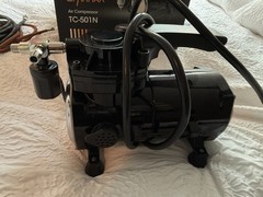 Iwata Hi-Line Total Control HP-CH Airbrush AND Sparmax Air Compressor -READ DES.