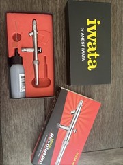 Iwata Revolution 1000 Sar Airbrush