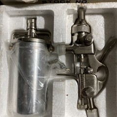 Central Pneumatic #086 Touch Up Spray Gun NIB With Manual