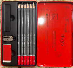 Wolff Graphite Sketch Pencil Set in Tin with Erasers and Sharpener
