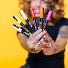 💥NIB💥 Uni POSCA PC-3ML Water-Based Paint Markers 8-Color Set [GLITTER COLORS]