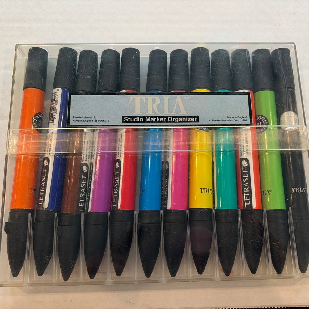 Vintage Pantone by Letraset Tria Markers 12 Set #1 Brights Dual Tip Studio Case