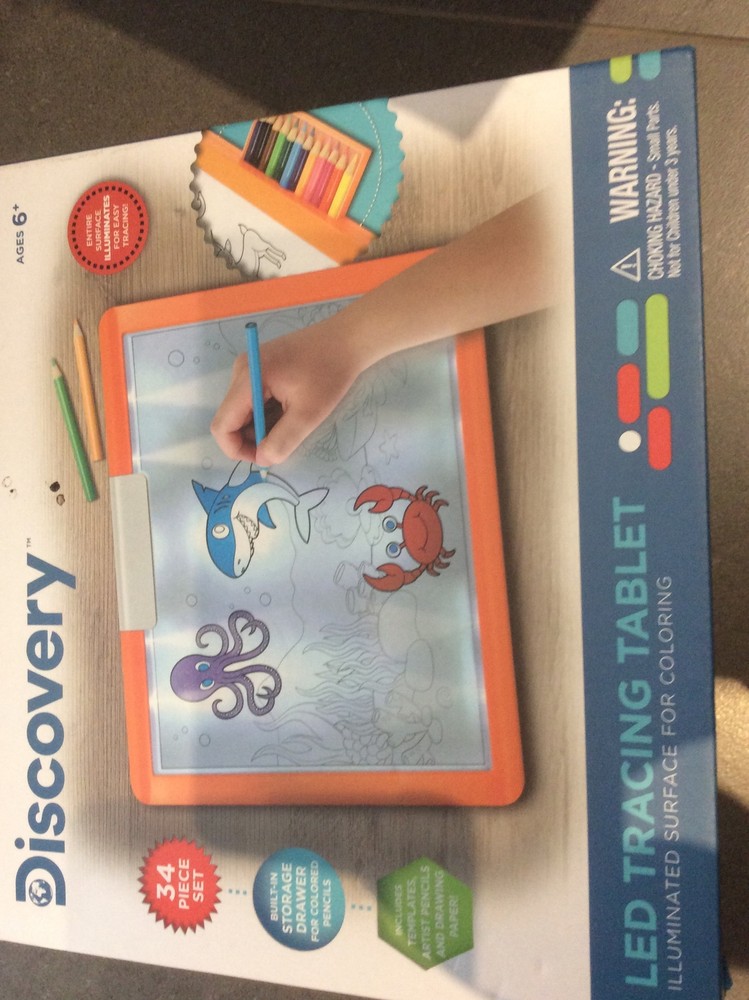 Discovery Kids Tracing Tablet Illuminated LED Toy 34 Piece Built In Storage New