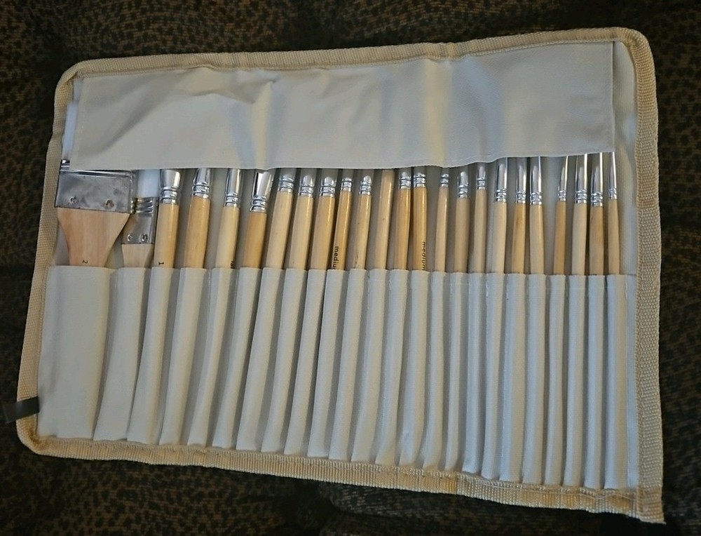 Kevin & Sasa Crafts Canvas Paint Brush Kit 24 Brushes In Canvas Roll Up Pouch